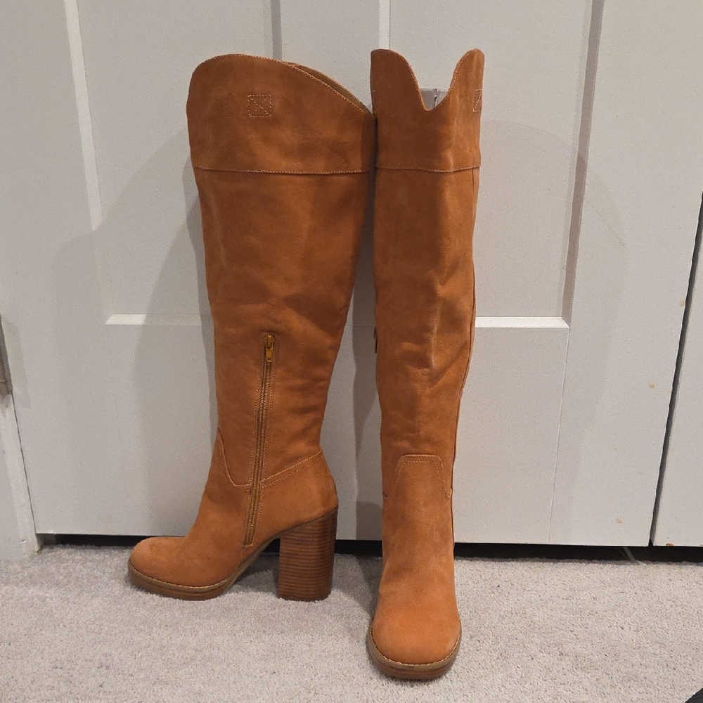 Jennifer Lopez Camel Over the Knee Boots